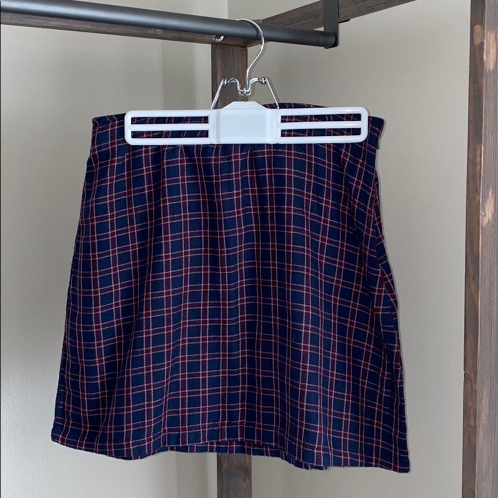 Womens Plaid Skirt fits larger than small